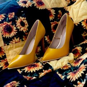 BCBGeneration summer gold heels!